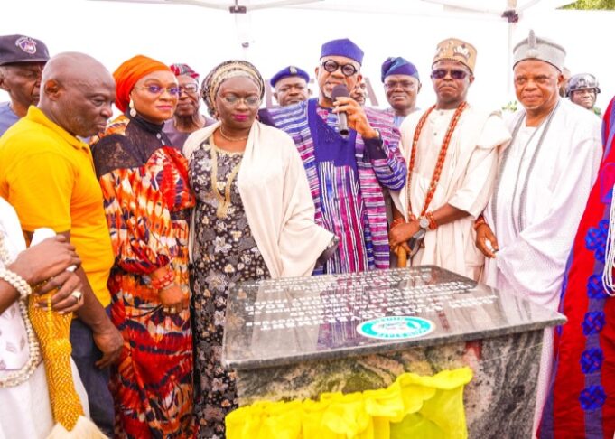 Abiodun commissioning 7 kilometres Ibooro/Imasayi/Ayetoro Road Abiodun