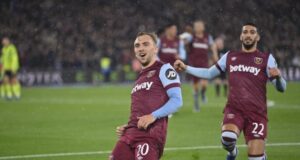 West Ham to offer 4 players for sale over £100m debt as Robertson sets for Tottenham move