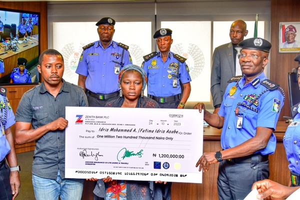 IGP presents cheques to late polic officers’ families IGP officers