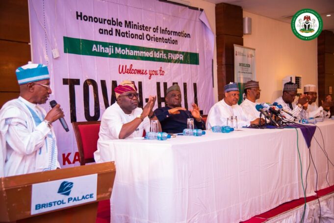 The Minister of Information and National Orientation, Mohammed Idris, with the Business Community in Kano Businesses