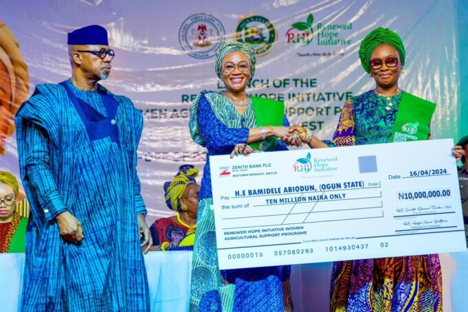 Remi Tinubu launches Renewed Hope Initiative Agricultural Support Programme for South-West Tinubu