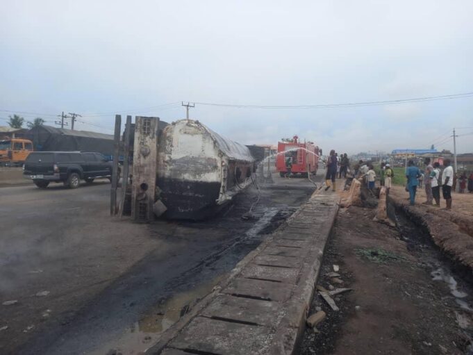 Petrol tanker explodes on Lagos-Ibadan expressway Lagos-Ibadan expressway