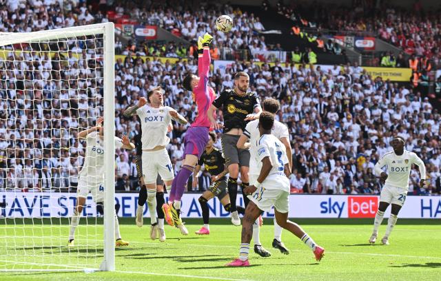 Southampton beat Leeds to secure Premier League return Southampton