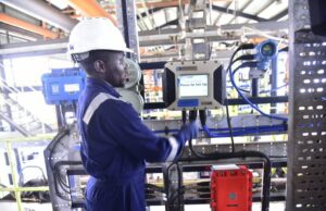 Again, Dangote refinery raises petrol price to N1,350/litre Dangote refinery, NNPCL