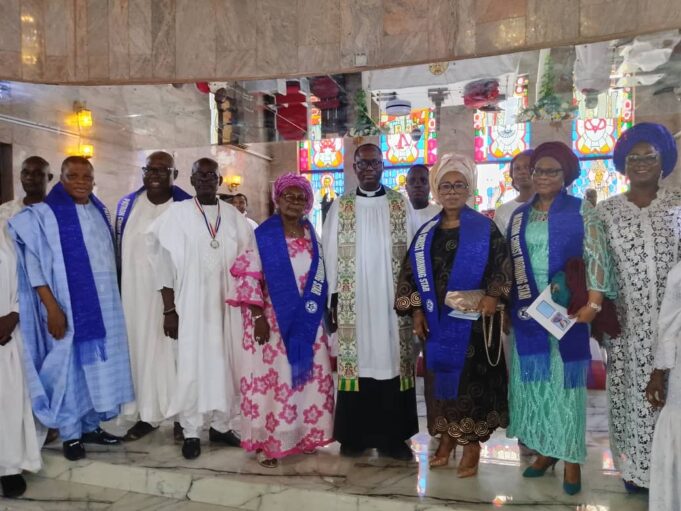 Anglican priest and CMSN members Anglican