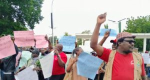 Workers protest, shut FCTA secretariat over welfare issues Workers
