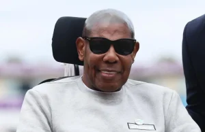 Former England fast bowler Lawrence dies at 61