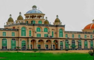 Northwest university students protest sudden fee hike