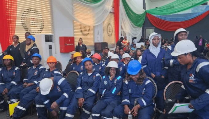 Lady-Mechanic-Initiative-in-Edo1