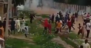 Police, horse riders clash near Bayero University Kano