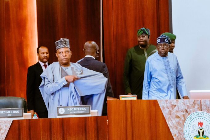 Tinubu with governors Tinubu