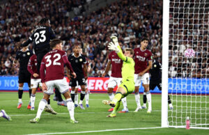 EPL: Chelsea thrash West Ham to go top Chelsea