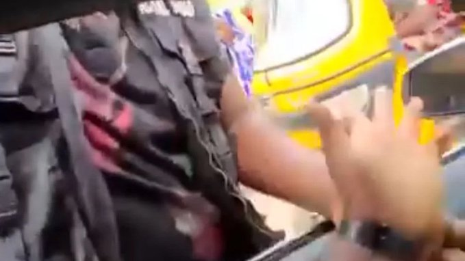 Police officers detained for assaulting motorist in Lagos Police officers