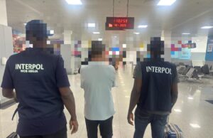 Police repatriate wanted Chinese gang leader Police