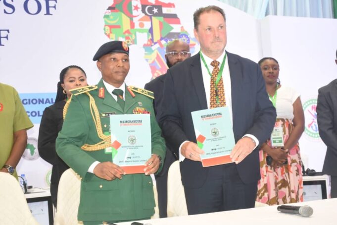 b58ecc5f-1807-4b5a-991c-0165604d9434