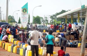 Petrol scarcity hits Abuja as Dangote, PENGASSAN clash deepens