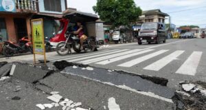 Philippines earthquake toll rises to 72 Philippines