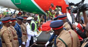 2 shot dead at Odinga’s burial in Kenya Kenya