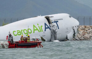 Hong Kong recovers black boxes from crashed cargo plane Hong Kong