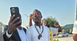 Sowore, Kanu’s lawyer, others regain freedom from Kuje prison Sowore