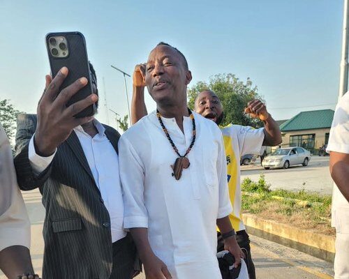 Sowore, Kanu’s lawyer, others regain freedom from Kuje prison Sowore