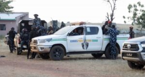 Police, military launch manhunt for abducted Niger schoolchildren