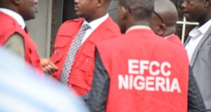 EFCC witness contradicts himself in SunTrust MD’s $12m trial