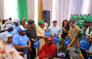 Wike launches Clean Air scheme, gives 5,000 homes free gas cylinders