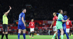 EPL: 10-man Everton defeat Man United at Old Trafford Everton