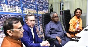 Dangote promises to supply 1.5bn litres of PMS monthly to avert festive-season scarcity