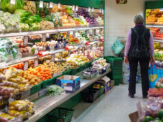 UK inflation rate drops below forecast Inflation