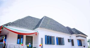 Natasha builds 6 houses for aides to mark 46th birthday Aides