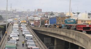 Concerns mount over Apapa Bridge as 23 ships head to Lagos Ports