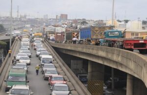 Concerns mount over Apapa Bridge as 23 ships head to Lagos Ports