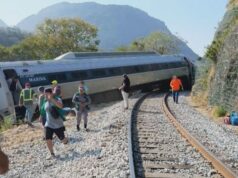 13 dead, 98 injured as train derails in Mexico Train