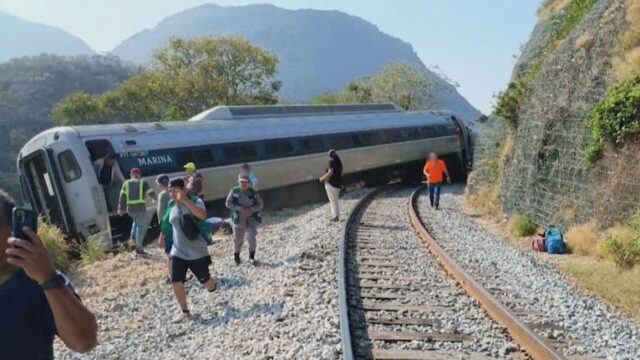 13 dead, 98 injured as train derails in Mexico Train