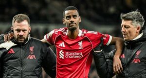 Liverpool striker Isak suffers broken leg Isak