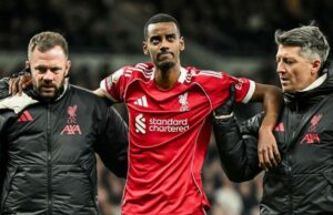 Liverpool striker Isak suffers broken leg Isak