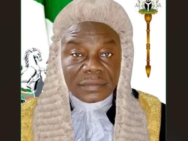 Taraba Assembly refutes claim Speaker shared ₦1,000 as Christmas gift