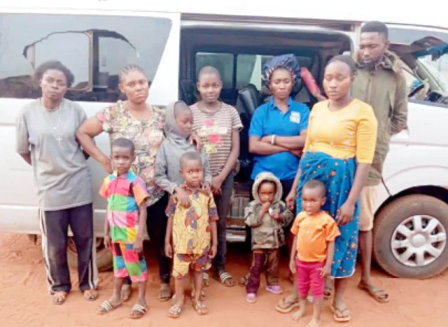 Soldiers rescue 24 travellers, foil kidnap attempt