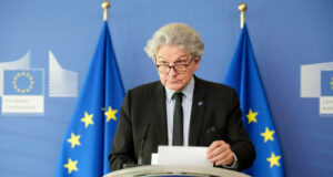 US denies visas to EU ex-commissioner, 4 others over tech rules EU