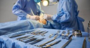 Why patients should avoid food after surgery — Surgeons