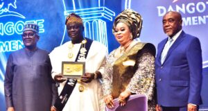 Dangote Cement presents N15bn gifts, cash to appreciate distributors, customers Dangote