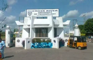 Gown fee controversy forces UNICROSS to suspend matriculation