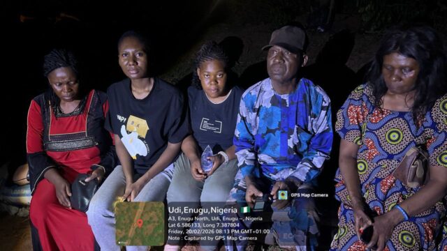 Troops foil highway attack, rescue five commuters