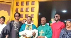 2Baba, Natasha dedicate first child in church 2Baba