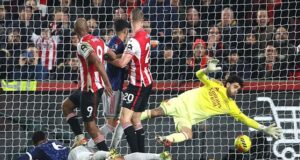 Arsenal held by Brentford to boost Man City EPL title hope