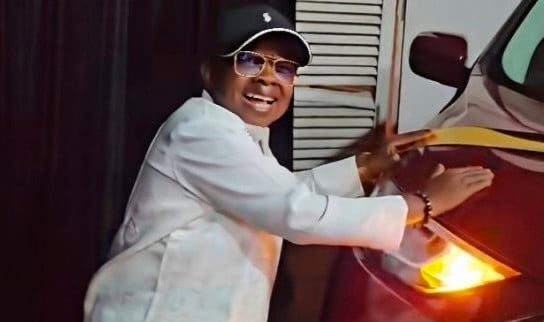 E-Money gifts actor Aki new SUV at birthday party E-Money