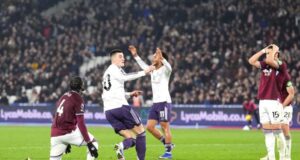 EPL: West Ham end Man United’s winning run as Tottenham sink to 16th West Ham