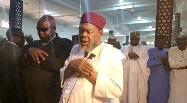 Sokoto cleric defies Sultan, holds Eid prayers